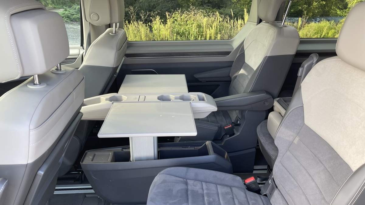 Volkswagen Multivan T7 Style LR 2,0 TSI (2022)