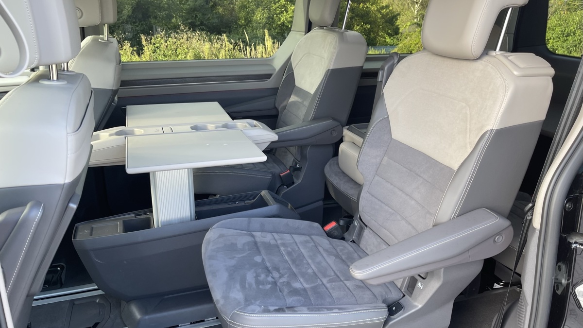 Volkswagen Multivan T7 Style LR 2,0 TSI (2022)