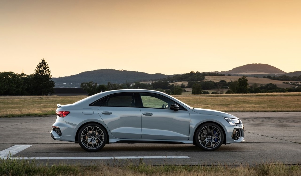 Audi RS3 Sedan performance 12