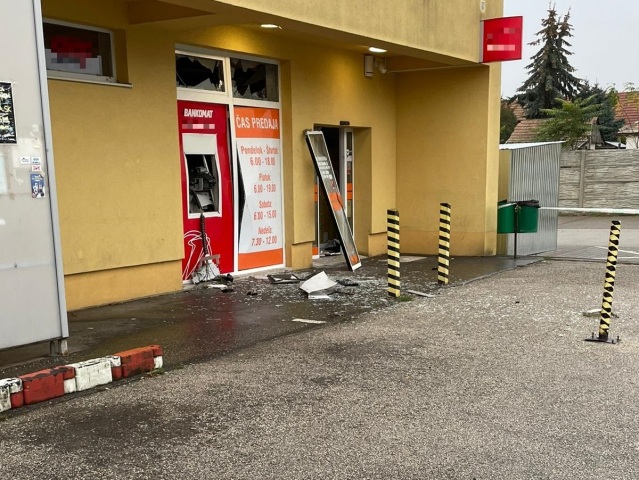 bankomat krádež