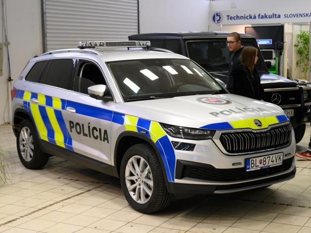policajné auto