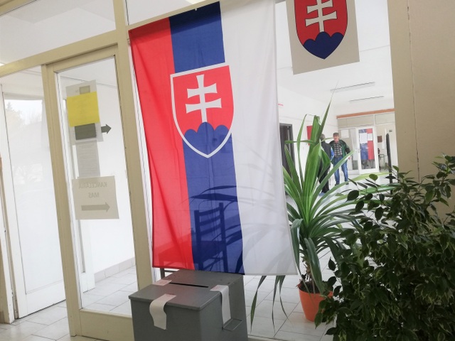 Varín, referendum, Tisova ulica