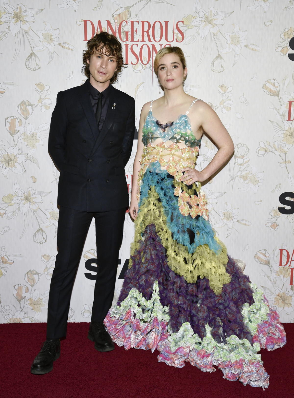 Nicholas Denton a Alice Englert