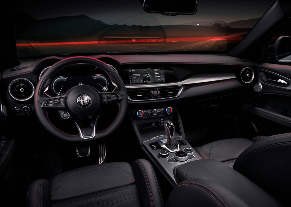 Alfa Romeo Stelvio - 2022