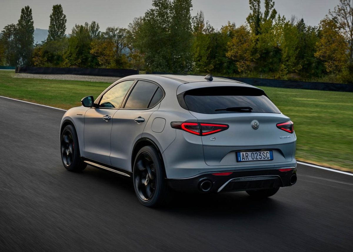 Alfa Romeo Stelvio - 2022