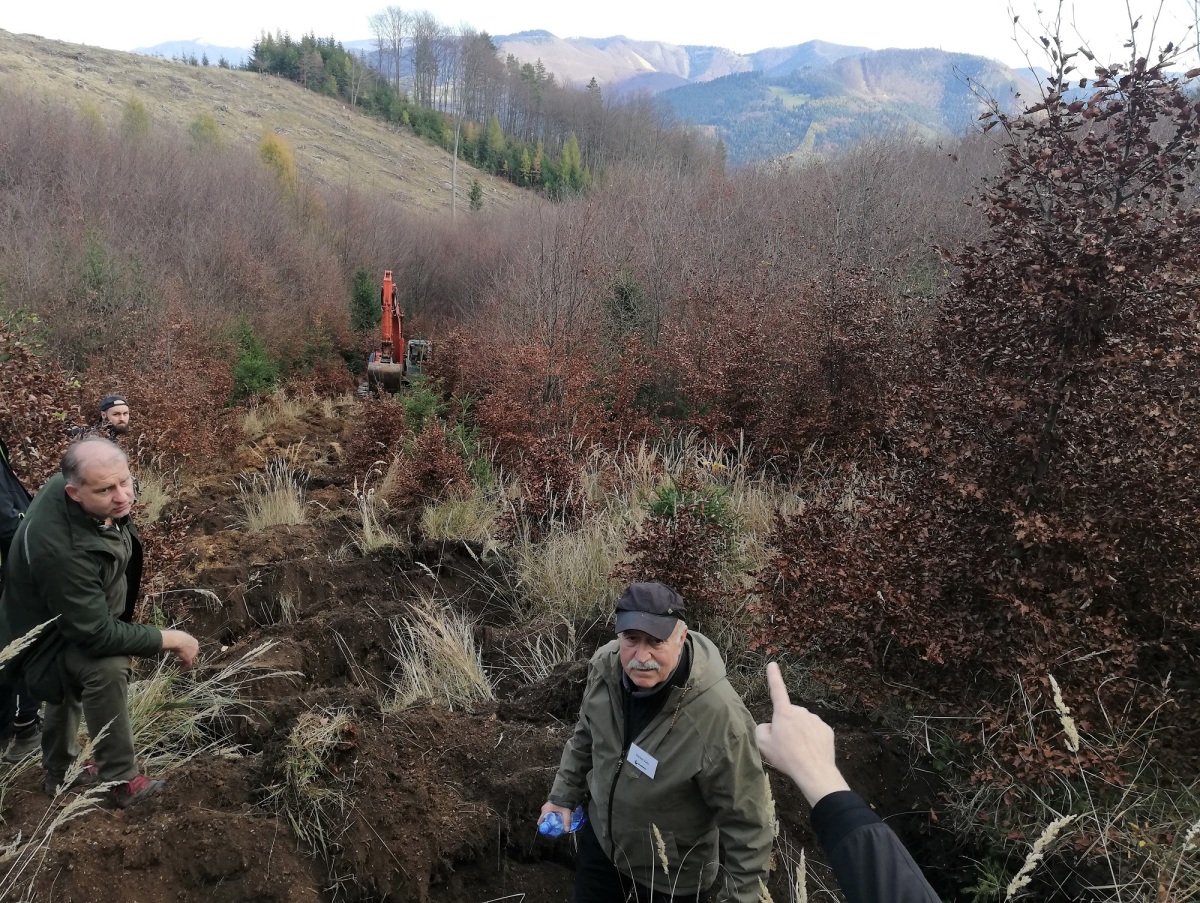 Rajecká dolina, bager, vodozádržné opatrenia