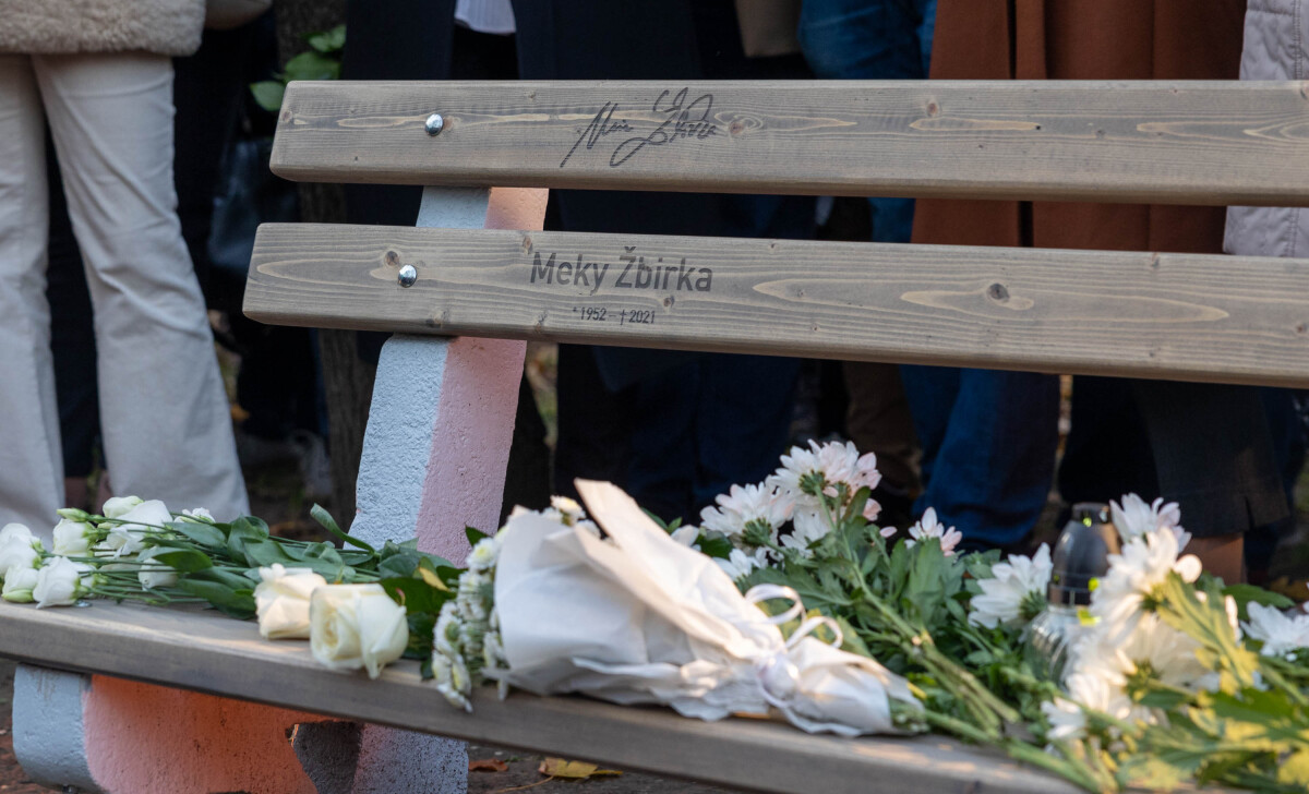 Meky lavička, Miro Žbirka, lavička,