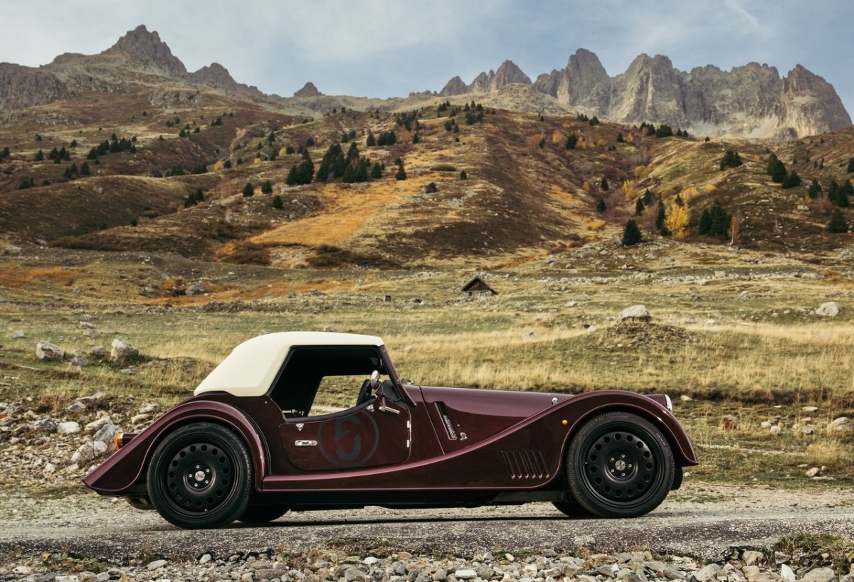 Morgan Plus Six 2023 1