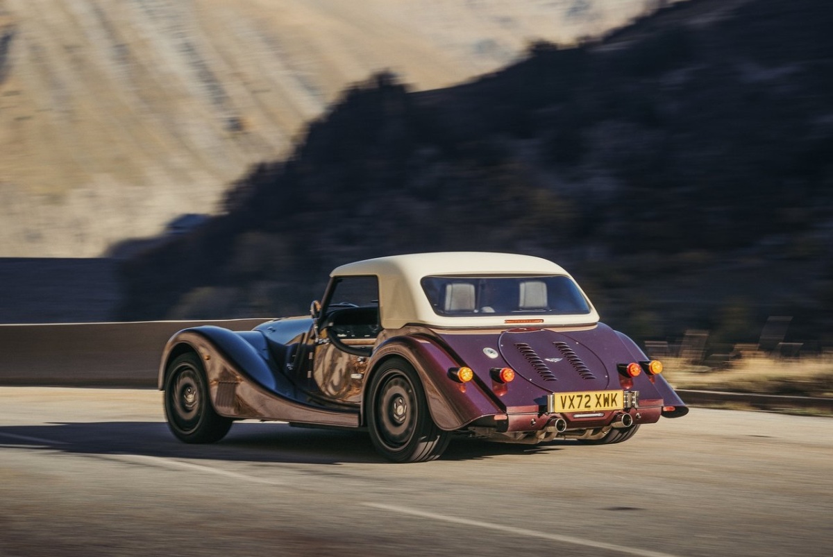 Morgan Plus Six 2023 2