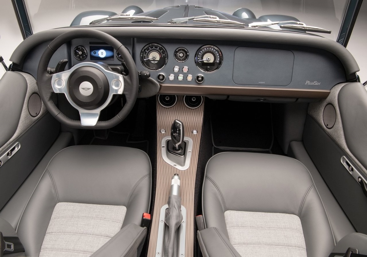 Morgan Plus Six 2023 5
