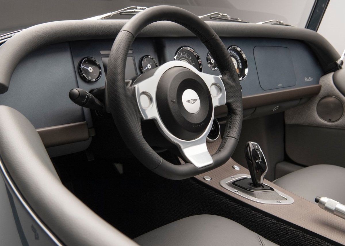 Morgan Plus Six 2023 6