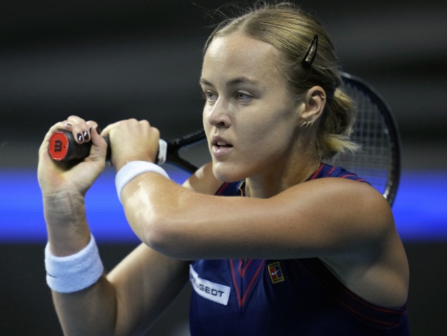 92. Anna Karolína Schmiedlová