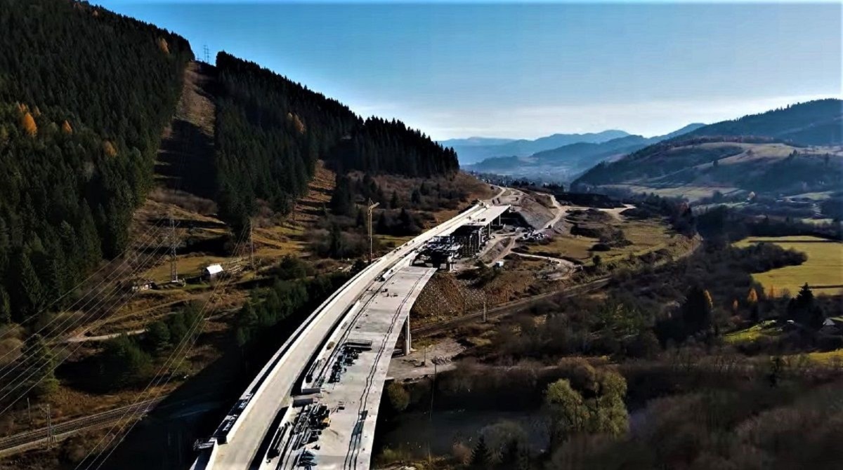Hubová-Ivachnová, liptovská diaľnica D1, výstavba