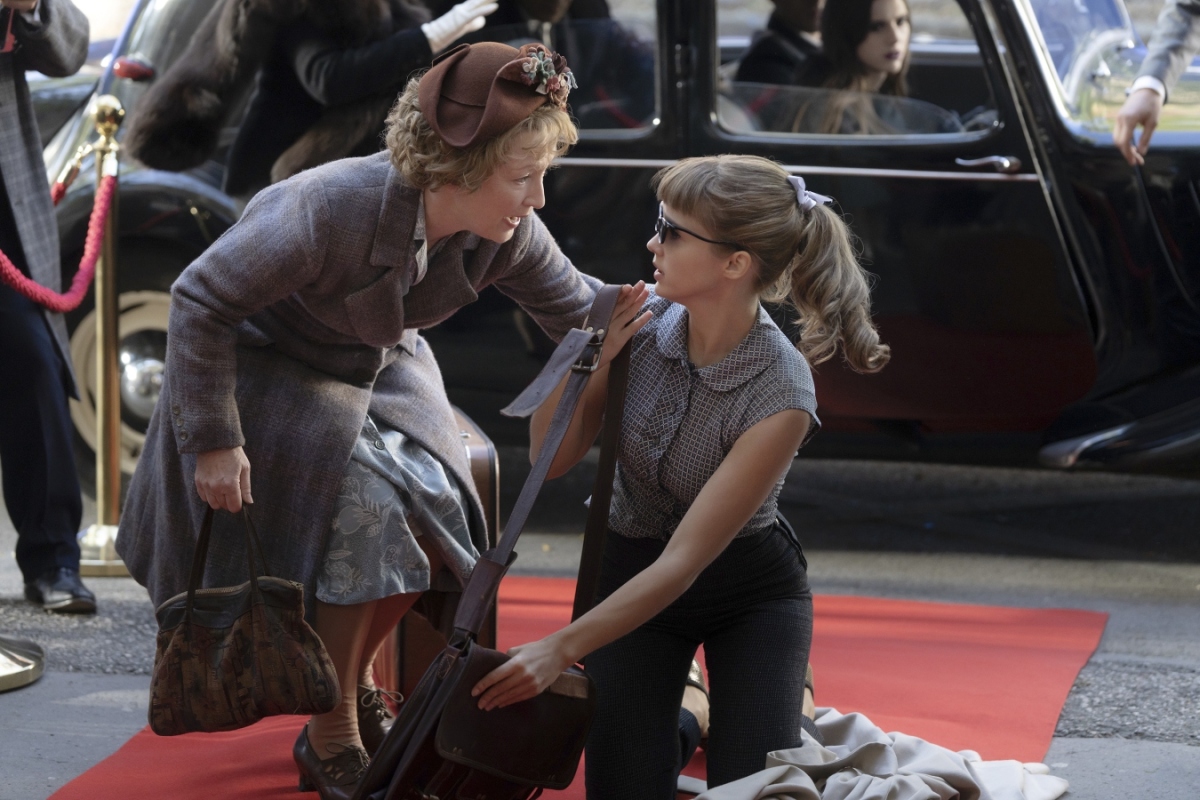 Lesley Manville (vľavo) a  Alba Baptista