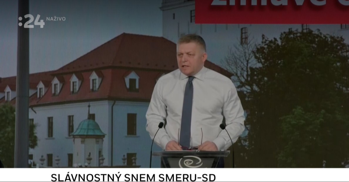 Rober Fico na slávnostnom sneme strany Smer-SD.