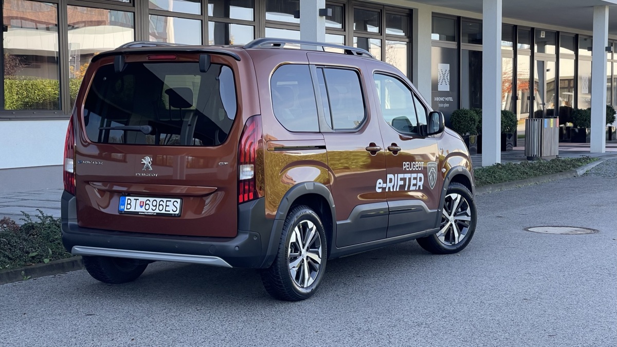 Peugeot e-Rifter (2022)