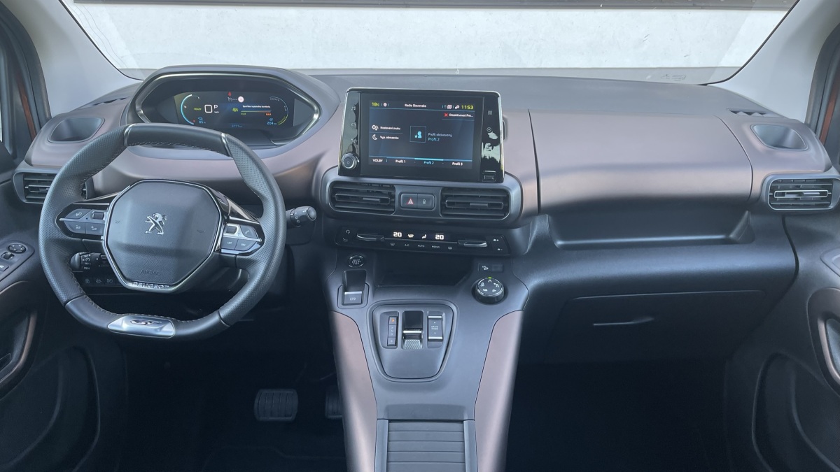 Peugeot e-Rifter (2022)