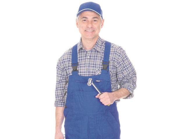 penzista, pracujúci dôchodca, práca, zamestnanie, technik