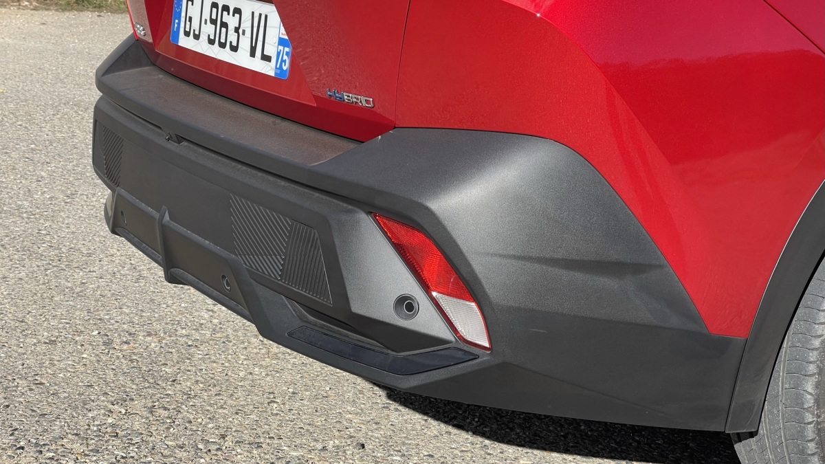 Peugeot 408 plug-in hybrid (2022)