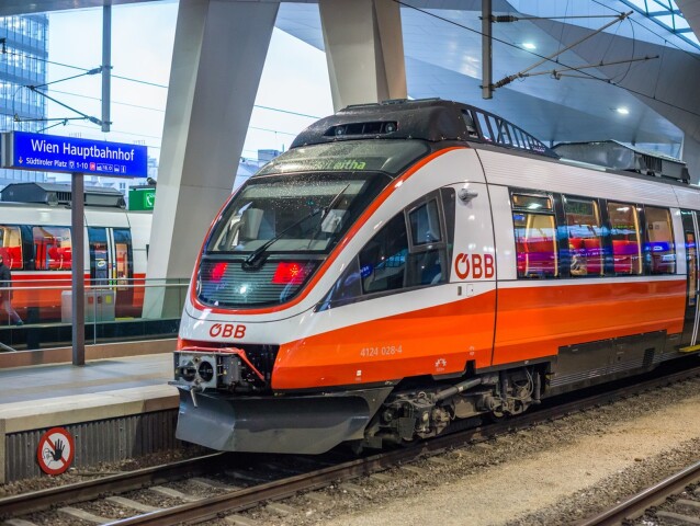 ÖBB / Vlak / Železnice /