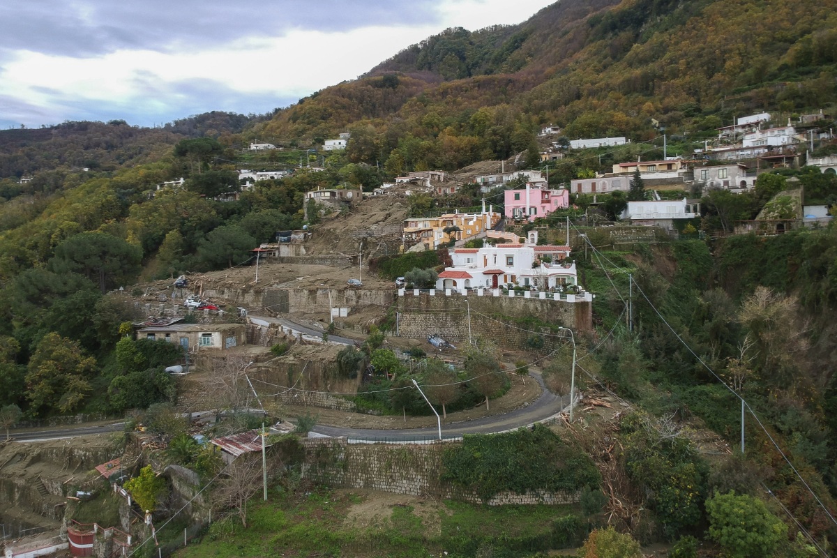 Ischia / Casamicciola / Zosuv pôdy /