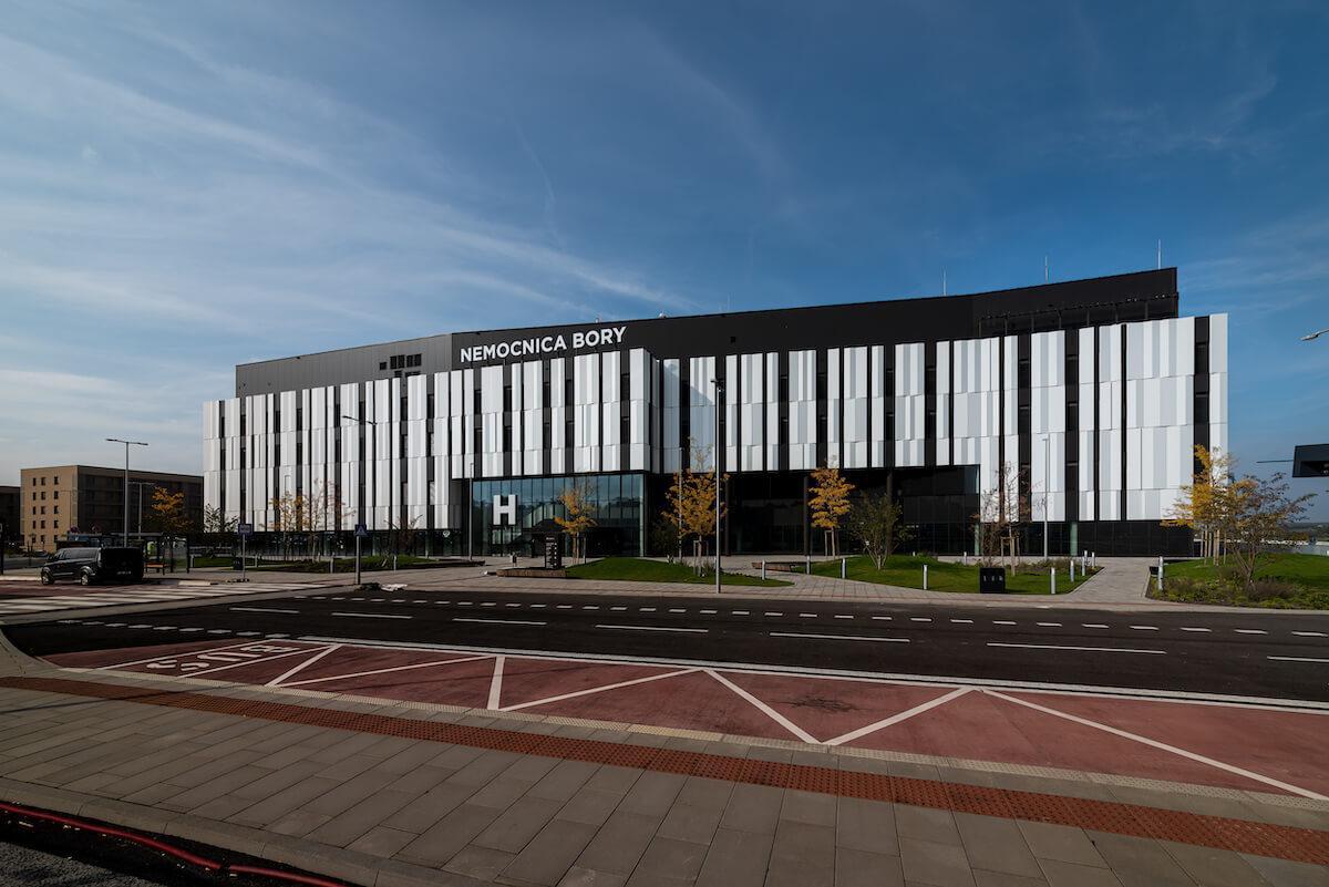 nemocnica-bory.sk-nemocnica-stavba-jesen-lozkove-oddelenie-pacient-exterie19