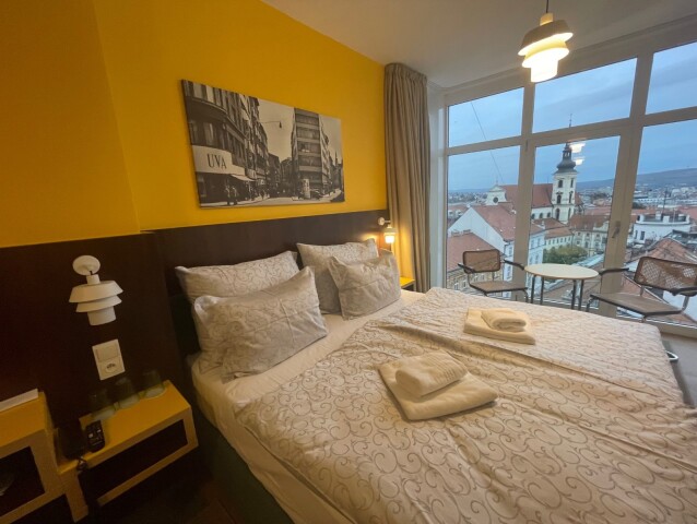 Hotel Avion