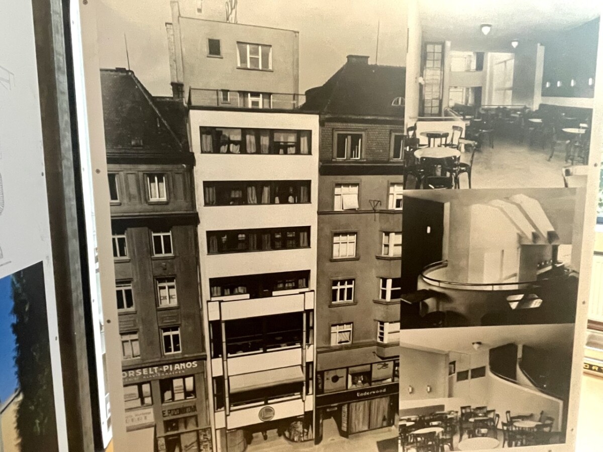 Hotel Avion