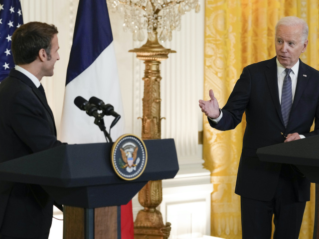 Emmanuel Macron, Joe Biden, USA, Francúzsko