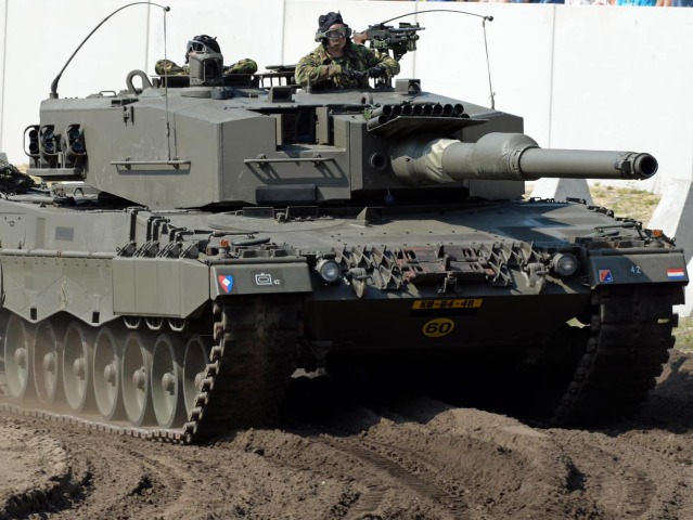 Leopard 2A4 