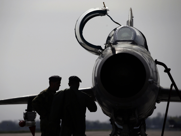 MIG 21 stíhačka piloti