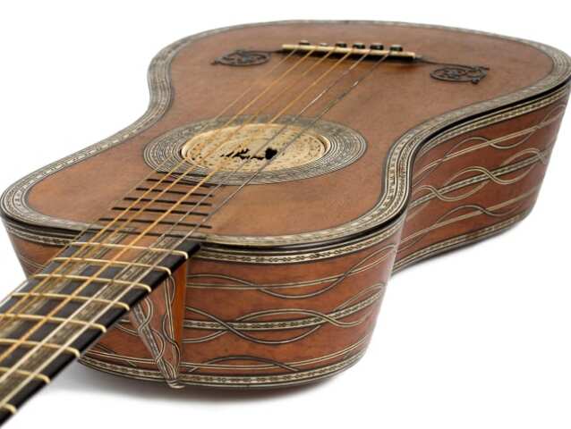 Gitara, Mária Antoinetta