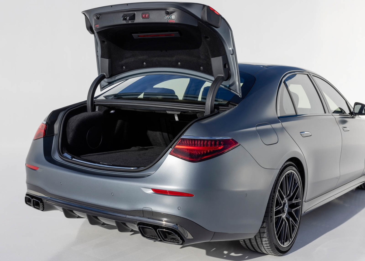 Mercedes-Benz S63 AMG E Performance - 2022