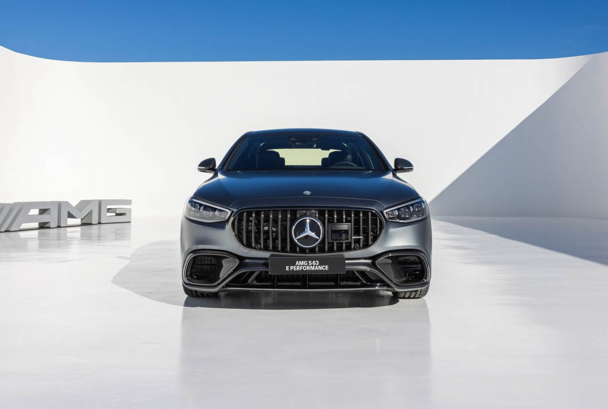 Mercedes-Benz S63 AMG E Performance - 2022