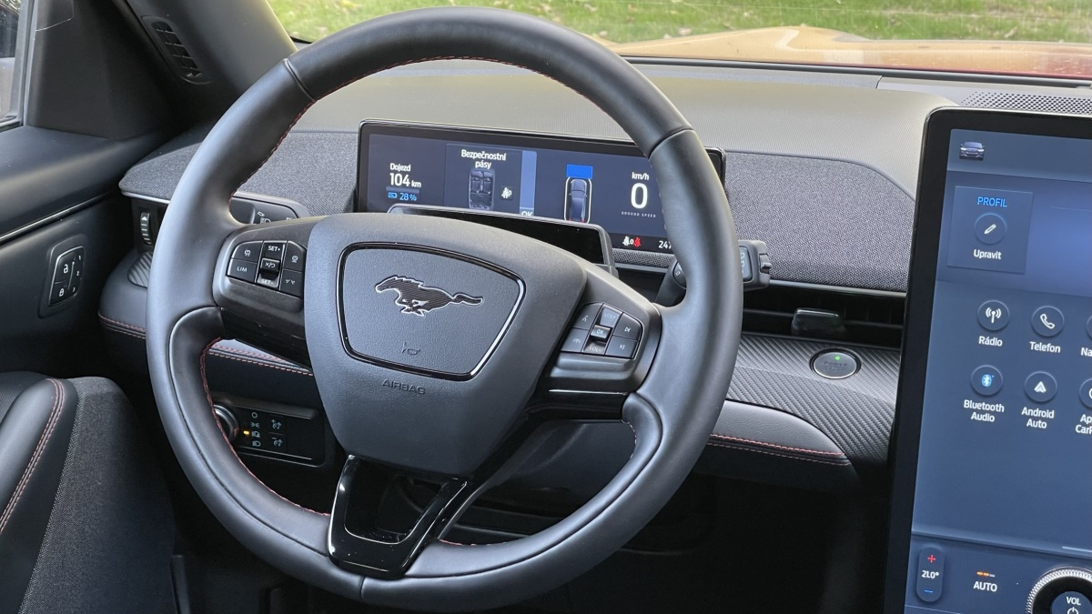 Ford Mustang Mach-e (2022)