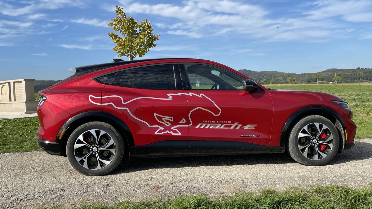 Ford Mustang Mach-e (2022)