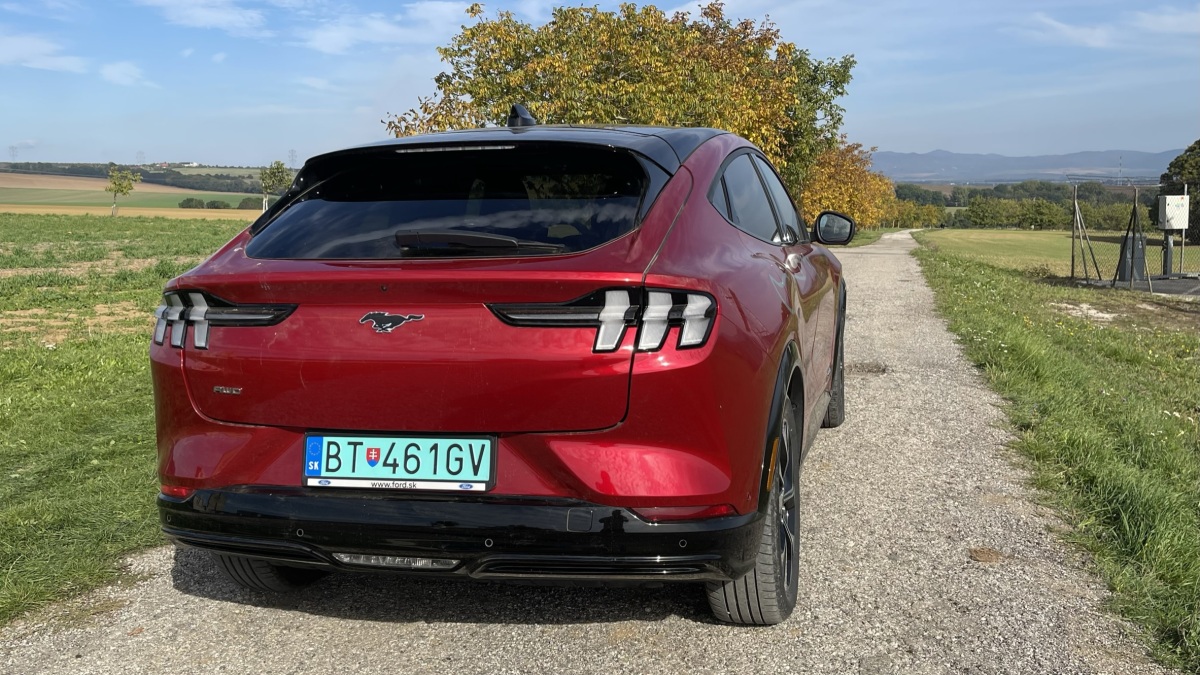 Ford Mustang Mach-e (2022)