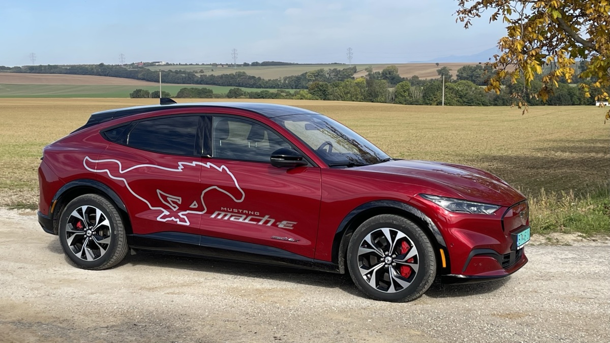 Ford Mustang Mach-e (2022)
