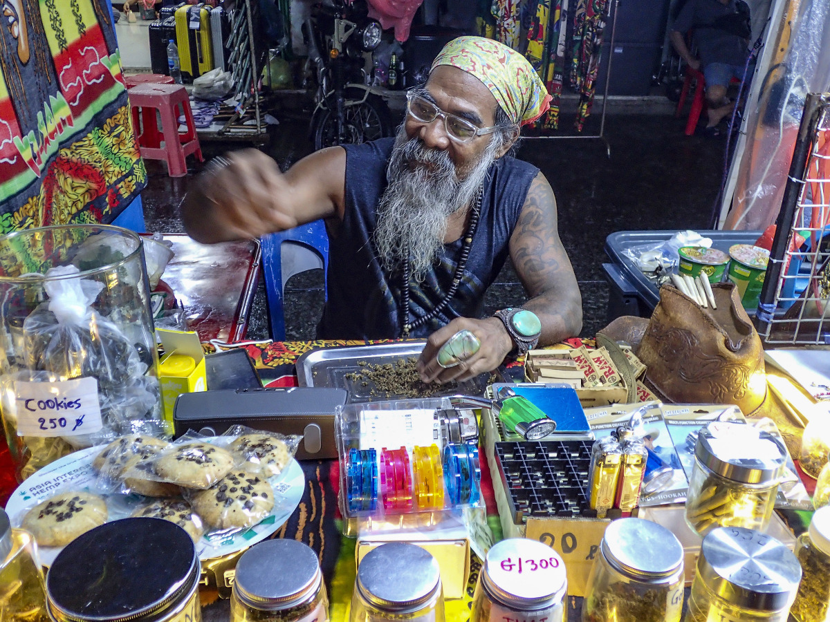 marihuana, konope, predavač, Khao San Road, Bangkok