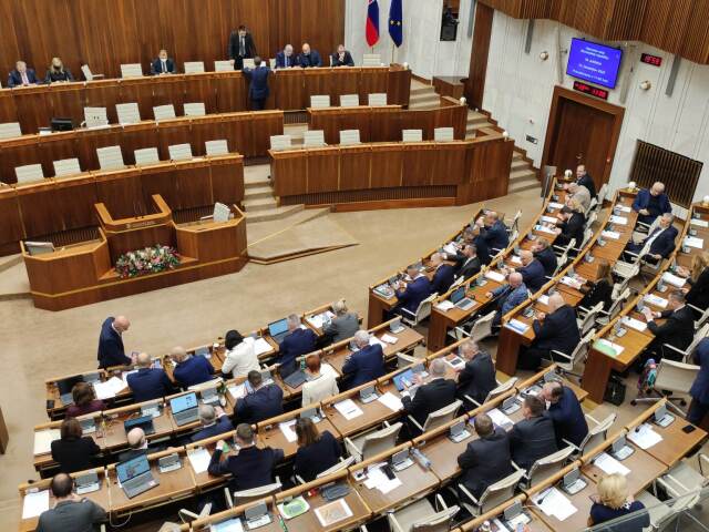 Parlament / NR SR /