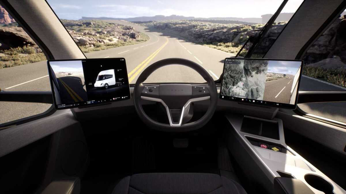 Tesla Semi - 2022