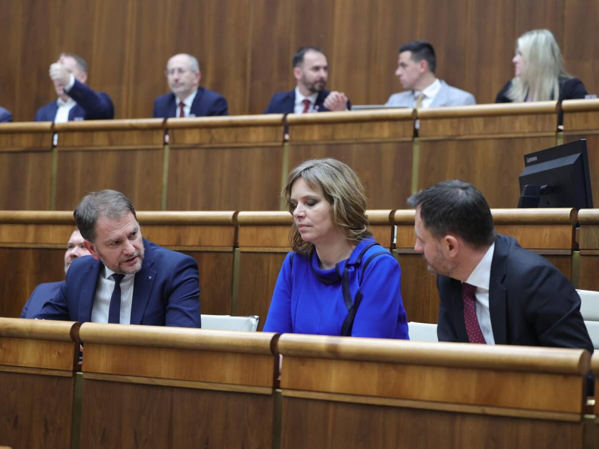 odvolávanie vlády Eduarda Hegera