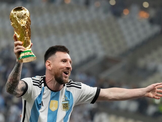 Lionel Messi 10