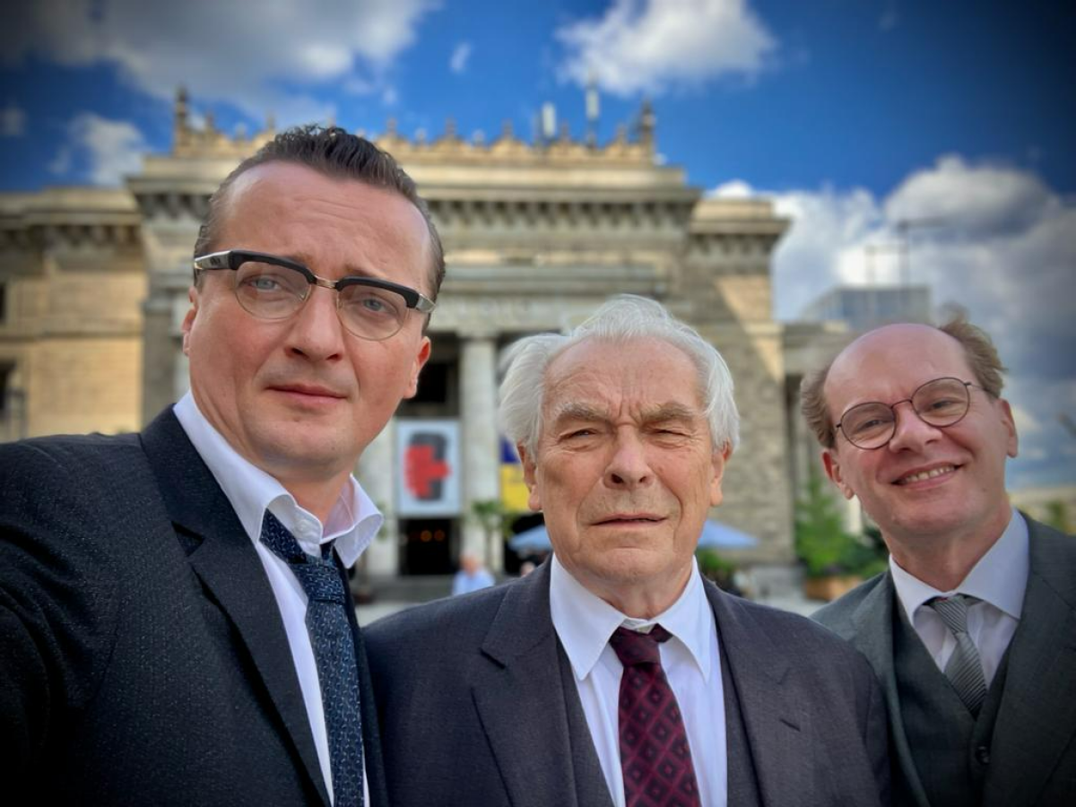 Dano Heriban ako Alexander Dubcek  Alois Svehlik ako Ludvik Svoboda  Andrian Jastraban ako Gustav Husak.t