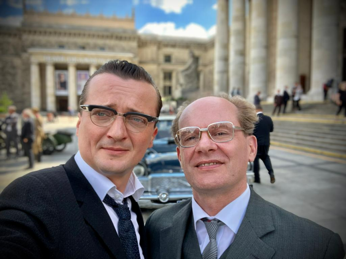 Dubcek a Husak - Dano Heriban a Adrian Jastraban  v novom ceskom filme Muz  ktory stal v ceste
