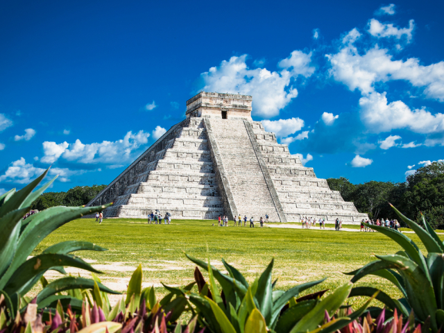 NEPOUZ, Chichen Itza, Mexiko
