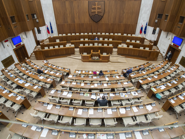 NR SR parlament