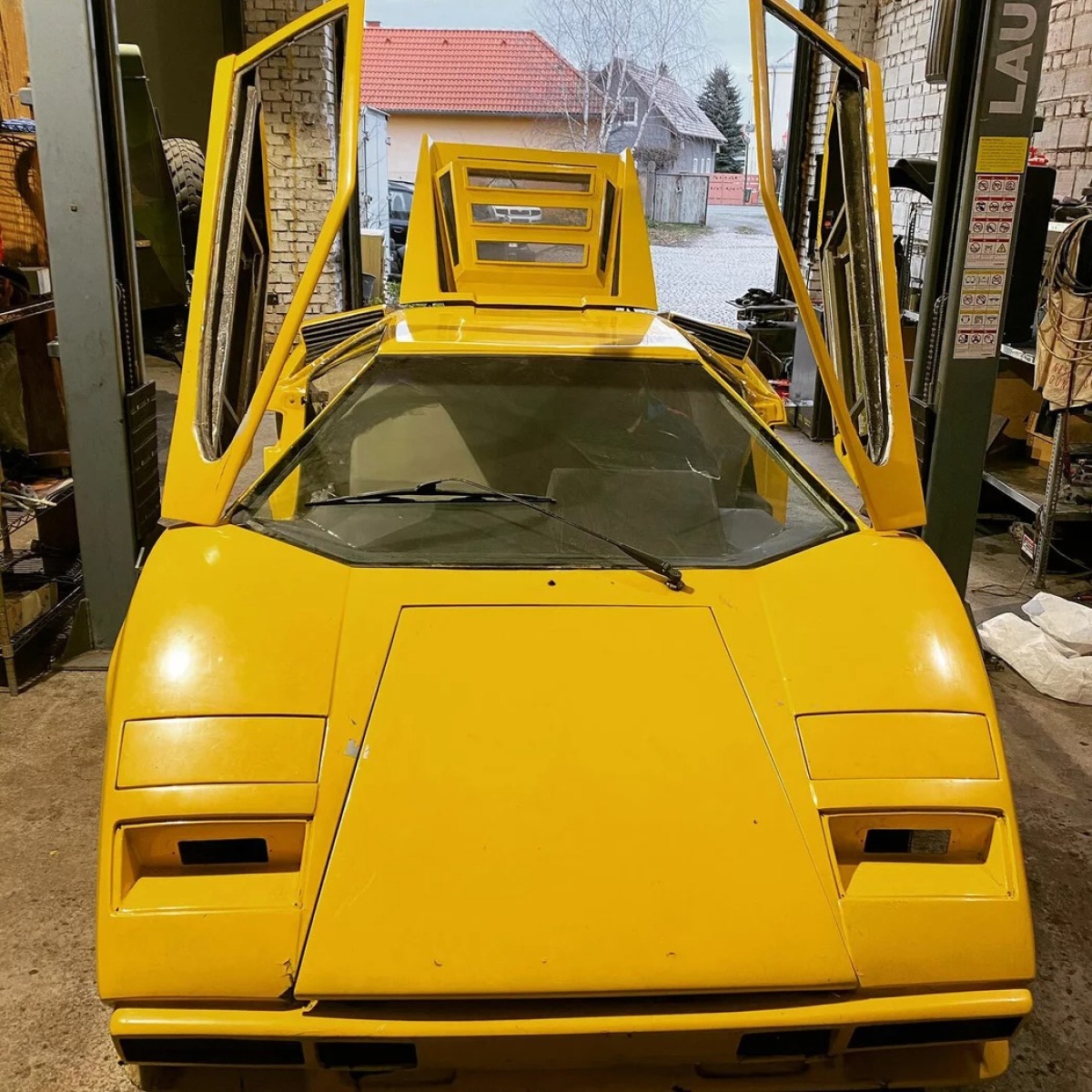 Auto Abbaretti - replika Lamborghini Countach