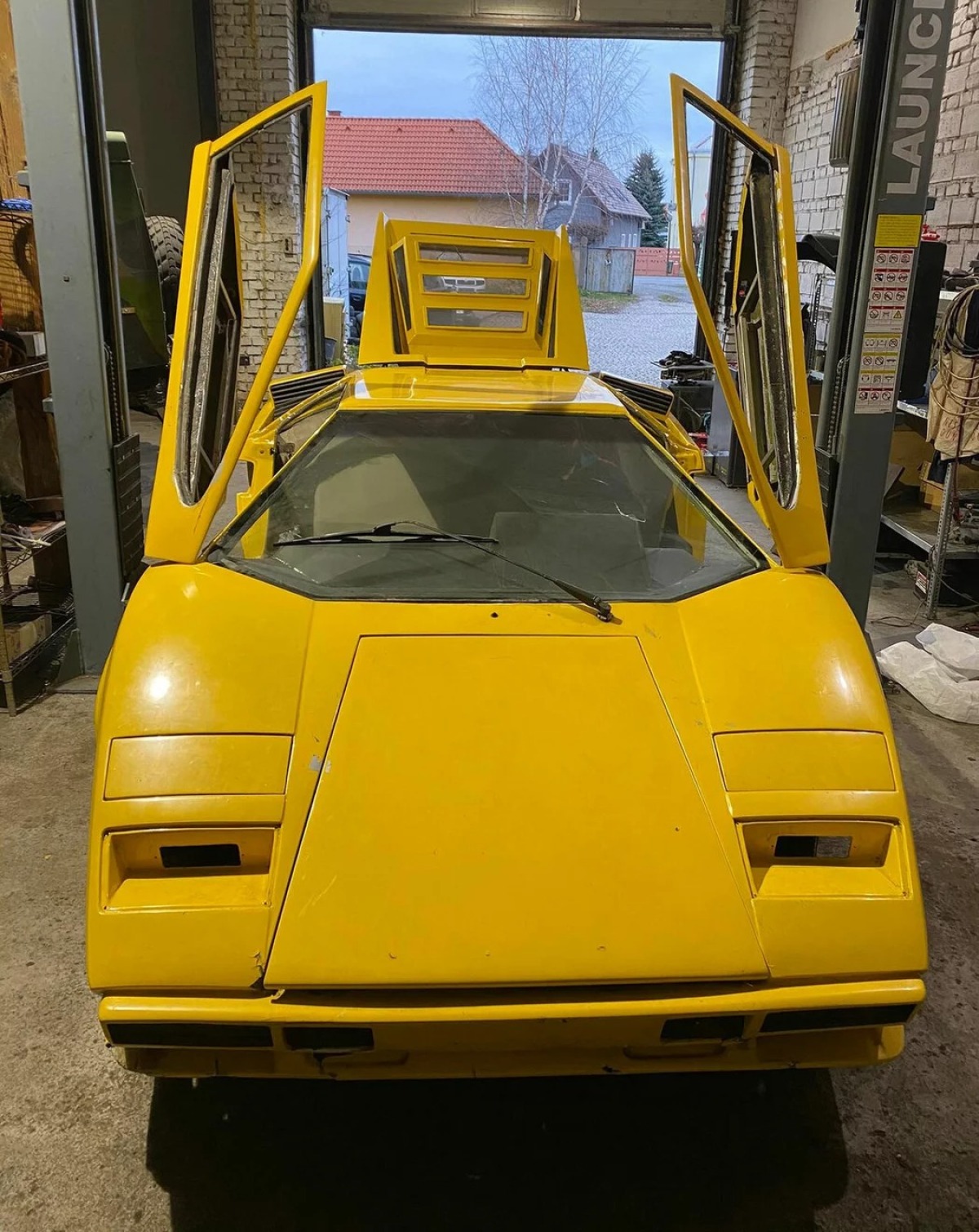 Auto Abbaretti - replika Lamborghini Countach