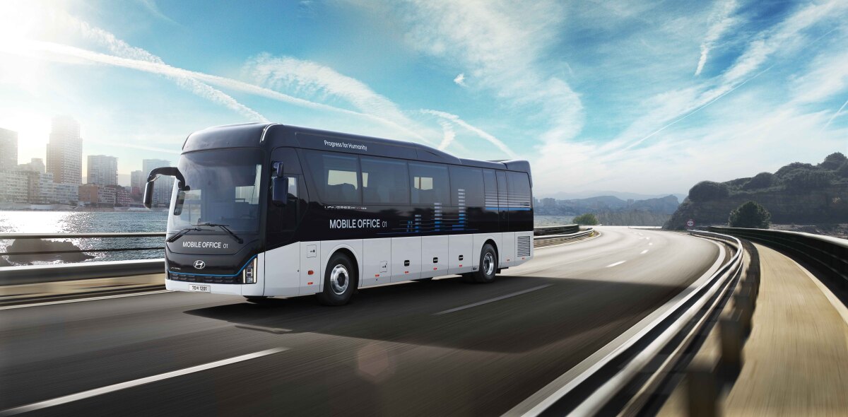 Hyundai  Universe Mobile Office Launching